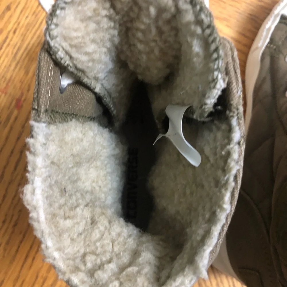 Women’s Platform Hightop Converse Army Green Size 8 - Picture 8 of 9